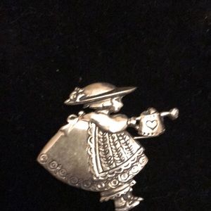 Me Cl vintage silver pin